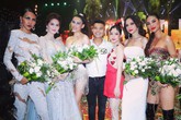 Phía Phạm Hương - Hương Giang lên tiếng về clip vừa 'chị em trong hậu trường' đã trở mặt 'chèn ép' trên sân khấu Phía Phạm Hương - Hương Giang lên tiếng về clip vừa 'chị em trong hậu trường' đã trở mặt 'chèn ép' trên sân khấu