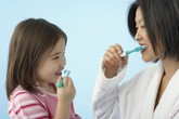 Những điều bé cần mẹ thấu hiểu để vui vẻ đánh răng mỗi ngày Những điều bé cần mẹ thấu hiểu để vui vẻ đánh răng mỗi ngày