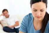 Nghi vợ ngoại tình chỉ vì muốn sinh một con Nghi vợ ngoại tình chỉ vì muốn sinh một con