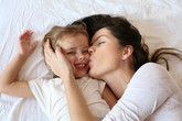 Đừng bỏ qua 10 cách để gắn bó hơn với con gái nếu bạn không muốn ngày càng bị con xa cách Đừng bỏ qua 10 cách để gắn bó hơn với con gái nếu bạn không muốn ngày càng bị con xa cách