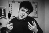 Tình tiết cho thấy nguyên nhân thực sự về cái chết của Lý Tiểu Long Tình tiết cho thấy nguyên nhân thực sự về cái chết của Lý Tiểu Long
