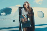 Mang du thuyền, máy bay vào MV mới, Thu Minh bị chê “khoe của là chính” Mang du thuyền, máy bay vào MV mới, Thu Minh bị chê “khoe của là chính”