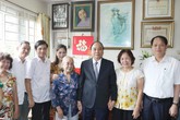 Thủ tướng Nguyễn Xuân Phúc thăm hỏi các gia đình liệt sĩ tại Hà Nội Thủ tướng Nguyễn Xuân Phúc thăm hỏi các gia đình liệt sĩ tại Hà Nội