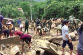 Yên Bái ngổn ngang sau cơn lũ dữ Yên Bái ngổn ngang sau cơn lũ dữ