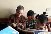 Chuyện cảm động về sư cô 31 tuổi nuôi 6 đứa trẻ Chuyện cảm động về sư cô 31 tuổi nuôi 6 đứa trẻ