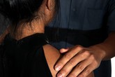 "Chú đó thích con lắm", câu nói ngây thơ của con gái tiết lộ sự thật động trời về gã khách trọ khiến người mẹ đau xé ruột gan "Chú đó thích con lắm", câu nói ngây thơ của con gái tiết lộ sự thật động trời về gã khách trọ khiến người mẹ đau xé ruột gan