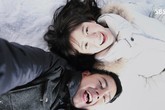Tấm ảnh giấu gầm giường và bí mật về cô bạn gái phương xa của chồng khiến vợ căm hận Tấm ảnh giấu gầm giường và bí mật về cô bạn gái phương xa của chồng khiến vợ căm hận
