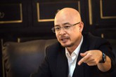 Đặng Lê Nguyên Vũ 3 lần xuất hiện gây ngạc nhiên: Đến vợ cũng bất ngờ Đặng Lê Nguyên Vũ 3 lần xuất hiện gây ngạc nhiên: Đến vợ cũng bất ngờ