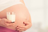 Lo cháu nội sinh vào “tháng cô hồn”, mẹ chồng bắt con dâu mổ sớm Lo cháu nội sinh vào “tháng cô hồn”, mẹ chồng bắt con dâu mổ sớm