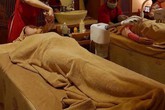 Đốt sạch tài sản tích cóp, gánh nợ tiền tỷ vì ham 'chân trong, chân ngoài' Đốt sạch tài sản tích cóp, gánh nợ tiền tỷ vì ham 'chân trong, chân ngoài'