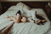 Nhìn bức ảnh tưởng bình thường của chồng cùng đồng nghiệp, vợ trẻ bàng hoàng nhận ra sự thật phía sau Nhìn bức ảnh tưởng bình thường của chồng cùng đồng nghiệp, vợ trẻ bàng hoàng nhận ra sự thật phía sau