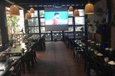 Trước trận đấu với tuyển Hàn Quốc: Nhiều nhà hàng, quán cà phê đã "kín khách" đặt bàn Trước trận đấu với tuyển Hàn Quốc: Nhiều nhà hàng, quán cà phê đã "kín khách" đặt bàn