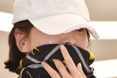 Song Hye Kyo che chắn kín mít khi từ Hong Kong về Hàn Quốc Song Hye Kyo che chắn kín mít khi từ Hong Kong về Hàn Quốc