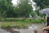 Hà Nội: Phát hiện một người đàn ông tử vong trong tư thế treo cổ Hà Nội: Phát hiện một người đàn ông tử vong trong tư thế treo cổ