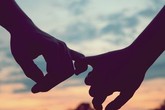 Đứng tim vì trò “yêu” của giới trẻ Đứng tim vì trò “yêu” của giới trẻ