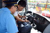 Tranh luận về yêu cầu doanh nghiệp phải ghi lại hành trình lái xe làm việc Tranh luận về yêu cầu doanh nghiệp phải ghi lại hành trình lái xe làm việc