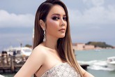 Lý Nhã Kỳ mặc hở vai trên thảm đỏ Liên hoan phim Venice Lý Nhã Kỳ mặc hở vai trên thảm đỏ Liên hoan phim Venice