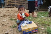 Thanh Hóa: Những chuyến hàng cứu trợ đang đến với bà con vùng lũ Mường Lát Thanh Hóa: Những chuyến hàng cứu trợ đang đến với bà con vùng lũ Mường Lát