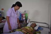 Ngư dân bị túi phình động mạch não, liệt nửa người Ngư dân bị túi phình động mạch não, liệt nửa người