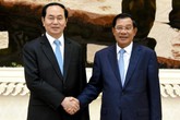 Thủ tướng Campuchia và kỷ niệm 5 lần được Chủ tịch nước Trần Đại Quang cắt tóc Thủ tướng Campuchia và kỷ niệm 5 lần được Chủ tịch nước Trần Đại Quang cắt tóc