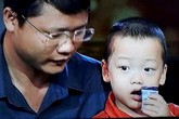 Bé Gấu - con của Thiếu úy từ chối điều trị ung thư để sinh con gây xúc động mạnh Bé Gấu - con của Thiếu úy từ chối điều trị ung thư để sinh con gây xúc động mạnh