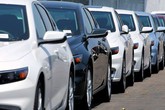 Ôtô khan hiếm bất thường: Đặt tiền trước 4 tháng, Tết không có xe đi Ôtô khan hiếm bất thường: Đặt tiền trước 4 tháng, Tết không có xe đi