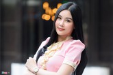 Lê Âu Ngân Anh: 'Tôi lạc lõng giữa showbiz' Lê Âu Ngân Anh: 'Tôi lạc lõng giữa showbiz'