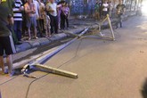 Nguyên nhân vụ cột sắt từ trên cao rơi xuống đường khiến cô gái tử vong Nguyên nhân vụ cột sắt từ trên cao rơi xuống đường khiến cô gái tử vong
