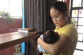 Cuộc đời buồn tủi của bé gái 13 tuổi bị ép quan hệ tình dục Cuộc đời buồn tủi của bé gái 13 tuổi bị ép quan hệ tình dục