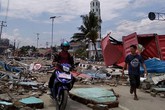 Indonesia dỡ cảnh báo sóng thần ngay trước thảm họa vì lỗi cảm biến Indonesia dỡ cảnh báo sóng thần ngay trước thảm họa vì lỗi cảm biến