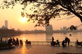 D’.Le Roi Soleil – Bản hòa ca tráng lệ bên Hồ Tây lộng gió D’.Le Roi Soleil – Bản hòa ca tráng lệ bên Hồ Tây lộng gió