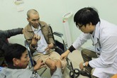 Gặp bác sĩ “Trung ương”, cụ ông U90 hôn mê ngừng tim được cứu sống ngoạn mục Gặp bác sĩ “Trung ương”, cụ ông U90 hôn mê ngừng tim được cứu sống ngoạn mục