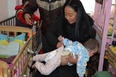 Đời sóng gió của nữ triệu phú một mình nuôi hơn 100 'đứa con' Đời sóng gió của nữ triệu phú một mình nuôi hơn 100 'đứa con'