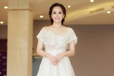 Mai Phương Thuý mặc lộng lẫy đi xem thí sinh Hoa hậu Hoàn vũ VN tập luyện Mai Phương Thuý mặc lộng lẫy đi xem thí sinh Hoa hậu Hoàn vũ VN tập luyện