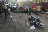 Hà Nội: Xế hộp đâm hàng loạt phương tiện, 1 người tử vong Hà Nội: Xế hộp đâm hàng loạt phương tiện, 1 người tử vong