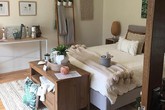 Biến nhà để xe cũ kỹ, ẩm mốc thành không gian sống tuyệt đẹp Biến nhà để xe cũ kỹ, ẩm mốc thành không gian sống tuyệt đẹp