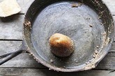 Cắt đôi củ khoai tây chà chảo, mẹ trẻ gây bất ngờ với thành quả sau 2 phút Cắt đôi củ khoai tây chà chảo, mẹ trẻ gây bất ngờ với thành quả sau 2 phút