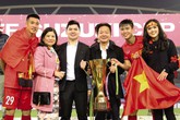 Doanh nhân Đỗ Quang Hiển nói chuyện bóng đá và Cách mạng Công nghiệp 4.0 Doanh nhân Đỗ Quang Hiển nói chuyện bóng đá và Cách mạng Công nghiệp 4.0