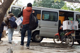 Hà Nội: “Xe dù, bến cóc” lộng hành ngay giữa nội đô Hà Nội: “Xe dù, bến cóc” lộng hành ngay giữa nội đô