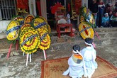 Tiếng khóc xé lòng vì khát sữa của bé gái mới chào đời đã mất mẹ Tiếng khóc xé lòng vì khát sữa của bé gái mới chào đời đã mất mẹ