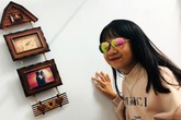 Chân dung cô bé 12 tuổi mở cửa hàng kinh doanh, tự sắm hàng hiệu Chân dung cô bé 12 tuổi mở cửa hàng kinh doanh, tự sắm hàng hiệu