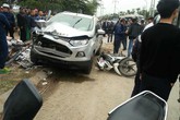 Lái xe ô tô “điên” tông liên hoàn 4 xe làm 2 vợ chồng tử vong tới công an trình diện Lái xe ô tô “điên” tông liên hoàn 4 xe làm 2 vợ chồng tử vong tới công an trình diện
