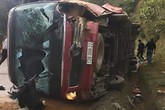 Vụ lật xe khách ở Sa Pa khiến nhiều người thương vong: Chưa rõ lái xe đi đâu Vụ lật xe khách ở Sa Pa khiến nhiều người thương vong: Chưa rõ lái xe đi đâu
