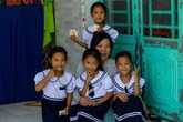 Tuổi vào lớp 2 của những bé gái sinh tư Tuổi vào lớp 2 của những bé gái sinh tư