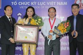 Cuốn sách khổng lồ lưu giữ 899 sản phẩm nước uống của Tân Hiệp Phát Cuốn sách khổng lồ lưu giữ 899 sản phẩm nước uống của Tân Hiệp Phát