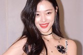 Dù cuộc đời là chuỗi ngày nổi loạn, Sulli vẫn đẹp đẹp cả khi bình thường nhất đến những pha lên đồ cân tất cả "chông gai" Dù cuộc đời là chuỗi ngày nổi loạn, Sulli vẫn đẹp đẹp cả khi bình thường nhất đến những pha lên đồ cân tất cả "chông gai"