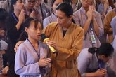 Vụ "thỉnh vong", "giải oan gia trái chủ" chùa Ba Vàng: Không đúng tinh thần cứu khổ cứu nạn của Phật giáo Vụ "thỉnh vong", "giải oan gia trái chủ" chùa Ba Vàng: Không đúng tinh thần cứu khổ cứu nạn của Phật giáo
