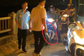 Vụ phụ và lái xe buýt bị tố hành hung người đi đường: Nhờ công an vào cuộc vì lời tường trình mâu thuẫn Vụ phụ và lái xe buýt bị tố hành hung người đi đường: Nhờ công an vào cuộc vì lời tường trình mâu thuẫn