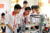 Cách mạng công nghiệp 4.0 với công tác dân số trong tình hình mới: Phải tận dụng và phát huy chất lượng dân số và cơ sở dữ liệu số Cách mạng công nghiệp 4.0 với công tác dân số trong tình hình mới: Phải tận dụng và phát huy chất lượng dân số và cơ sở dữ liệu số