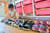 Vùng kín bé 5 tuổi bị trầy xước, bốc mùi: Mẹ hô hoán con bị xâm hại nhưng bác sĩ đã khiến bà “cúi đầu nhận tội” Vùng kín bé 5 tuổi bị trầy xước, bốc mùi: Mẹ hô hoán con bị xâm hại nhưng bác sĩ đã khiến bà “cúi đầu nhận tội”